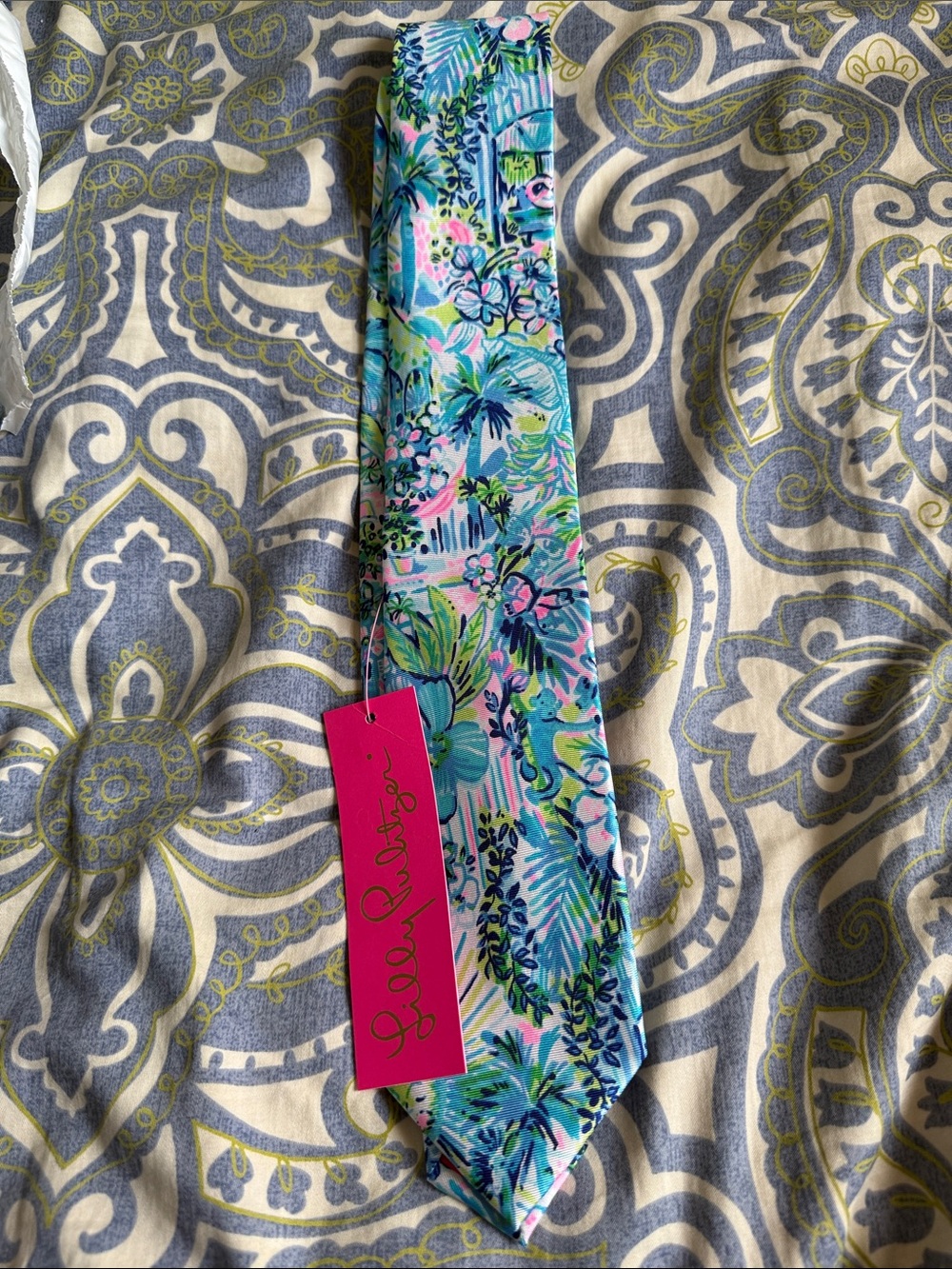 Lilly Pulitzer Rare Aqua, Pink & Green Tropical Men’s Tie